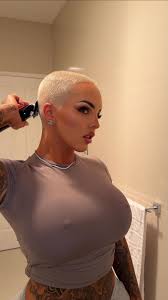 🍒 𝕭𝖊𝖈 𝕲𝖔𝖗𝖙𝖔𝖓 ♡ (@becgorton_) • Threads, Say more