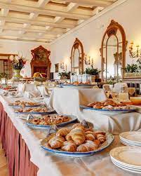 ne jamais me laisser seule face a un buffet de petitdej razzia 150000 kcal hotel breakfast buffet hotel breakfast breakfast buffet