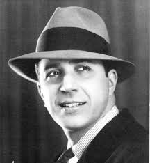 Por una cabeza is a tango song written in 1935 with music by carlos gardel and lyrics by alfredo le pera. Carlos Gardel Sus Diez Mejores Frases Bolsamania Com