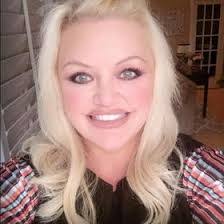 Aimee Robinson's Instagram, Twitter & Facebook