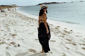 Maybe you would like to learn more about one of these? Tampil Dengan Bikini Batik Nana Mirdad Pamer Body Aduhai Okezone Lifestyle