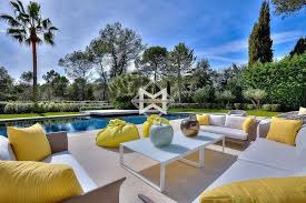 Maison Luxe Et Prestige A Vendre Mougins 8 Pieces 500m 2119318 En 2020 Maison De Vacances Maison A Vendre Maison