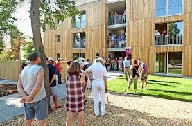 Wohnung/miete haus/miete wohnung/kauf haus/kauf wohnen auf zeit altenpflege betreutes wohnen immobilien, wohnungen, häuser, grundstücke, gewerbeimmobilien, wohnung, haus. Neues Fluchtlingsquartier Im Kreis Ludwigsburg Mehr Skepsis Als Staunen Uber Wohnungen Im Wurfel Landkreis Ludwigsburg Stuttgarter Zeitung