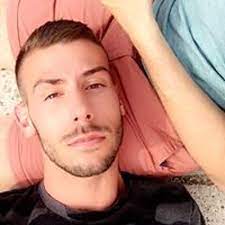 As you would do anywhere, make sure to check that the item you have chosen has a pricetag on it, or you have just bought yourself another ten minutes in line. Matthieu Amoedo S Stream
