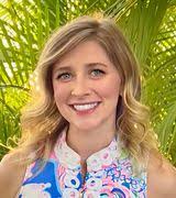 Amber Debevec's Instagram, Twitter & Facebook