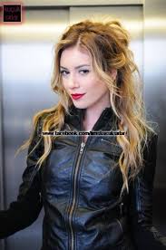 Sinem Kobal Panosundaki Pin