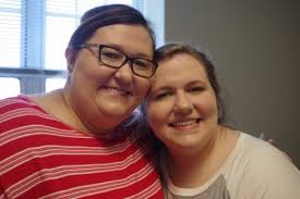 Freshmen react to moving in, parents get emotional