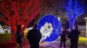 This fun holiday card features my polar bear and northern lights illustration. Where To See Christmas Lights In Houston Area Khou Com