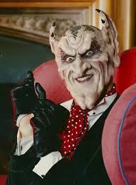 Pius thicknesse was the puppet minster of magic under the dark lord's regime. Pensacon Did You Know That Before He Was Pius Thicknesse In Harry Potter And Grand Moff Tarkin In Rogue One Actor Guy Henry Hosted Horror Movies On The Bbc In The