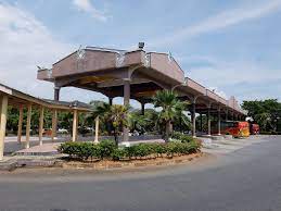There is a direct bus departing from kuala perlis and arriving at terminal bersepadu selatan. Bus Station Wikidata