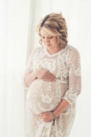 Perfect Maternity Dress For Your Photo Shoot This Maternity Gown Will Be The Perfect Phot Lace Maternity Dress Maternity Long Dress White Lace Maternity Dress