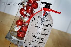 Personalized Last Minute Teacher Appreciation Gift Tutorial Show your appreciation this christmas with this wonderful teacher gift personalized on our mason jar light.