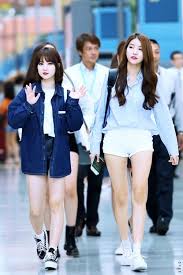 Find and save images from the sowon//eunha collection by. Gfriend Eunha Sowon Pakaian Wanita Pakaian Bandara Wanita