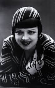 File:Beatriz Costa (1932).png