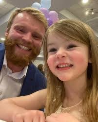 Tabitha Davidson's Instagram, Twitter & Facebook