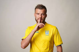 На ней изображены очертания государства. Novaya Forma Sbornoj Ukrainy Po Futbolu Foto Futbol Xsport Ua