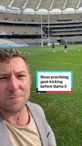 Dutton's Sydney Fundraiser Amid Cyclone Alfred Threat