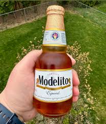 TGIF! Starting the weekend with this Modelo! Does it look small? Because it  is! It's called Modelito and is only 7 ounces! If I drink beer, it's  usually craft beer, but this