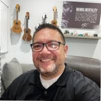 Chris Uigaese's Instagram, Twitter & Facebook