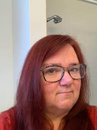 What hair cut suits a 59 year old woman with salt and pepper grey hair?