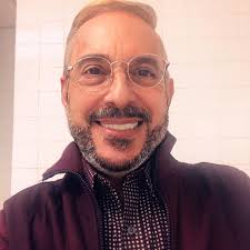 Motívate con Amós updated his profile...