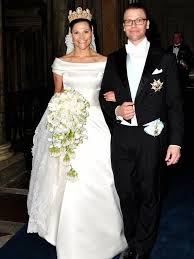 Brautkleid Von Grace Kelly Royale Hochzeiten Hochzeitskleid Brautkleid