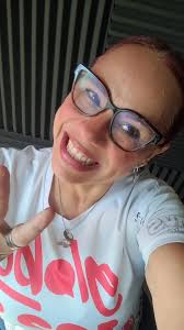 Muchísimas Gracias a mi amiga, compañera y colega @roseojedaa x esta  calaverita que me regaló ayer.... 🫰🏻✨️🌷🫂 **Las calaveritas literarias  tienen sus raíces en el México virreinal. Sin embargo su forma moderna