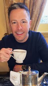 Hey Siri, capture the best moments of turning 42 💜