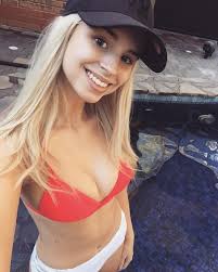 Berticuss - Free pics, galleries & more at Babepedia