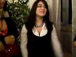 Is it a regional difference? Poli Mi Canta Tanti Auguri In Tedesco Youtube