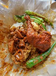 Nasi kandar is a popular northern malaysian dish, which originates from penang. Nasi Kandar Hameediyah Sedap Ka