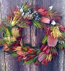Gorgeous Banksia Leucadendron Christmas Wreaths Australian Christmas Christmas Flowers