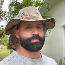 Shut your punk a** up. It's people like you who always got 💩 to say and  you probably couldn't hold the man jock strap much less a candle to his  career. Foh