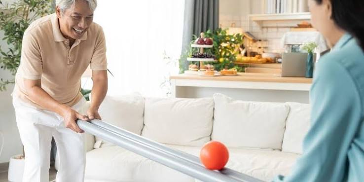 Top Activities Residents Enjoy in Assisted Living Retirement Homes