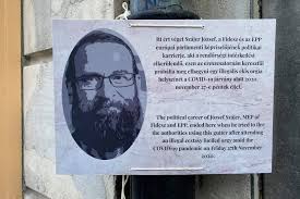Az uniót többé nem lehet elitista módon. Szabolcs Panyi On Twitter Hungarians Living In Brussels Installed This Plaque On The Gutter Which Mep Jozsef Szajer Tried To Use While Fleeing Authorities After Attending An Illegal Ecstasy Fuelled Orgy Telexhu
