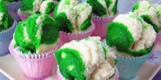 Ikuti cara membuat bolu kukus pandan cokelat dari instagram @my.foodplace berikut. 7 Resep Bolu Jadul Ala Rumahan Yang Lembut Enak Dan Mudah Dibuat Merdeka Com