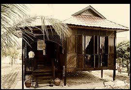 Cuaca yang lebih sejuk, udara yang lebih menyehatkan, dan lingkungan yang tidak tercemar menjadi nilai plus. Rumah Melayu Rumah Kayu Atau Rumah Kampung Pada Suatu Masa Flickr
