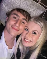 Taylor Simons's Instagram, Twitter & Facebook