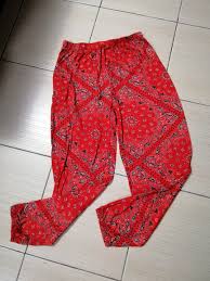 I posted a pic of them on my insta which is _catalinatorres_ i hope. Bandana Pants Women S Fashion Bottoms Other Bottoms On Carousell
