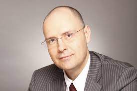 Daniel Anghel, PwC: “We must stop the flow of old used cars to Romania” – The Diplomat Bucharest