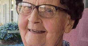 Terry Thygesen's Instagram, Twitter & Facebook