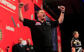 How To Become A Professional Darts Player Earnings Training And Faqs