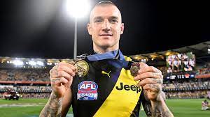 Squat, kısa bacaklı ve namlu matthews, fiziksel ve yetenekli oyun tarzı nedeniyle ikonik lethal leigh takma adını kazandı. Afl Grand Final Leigh Matthews Admits To Big Mistake In Norm Smith Medal Voting After Giving Tigers Defender Two Votes