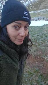 Hasta el refugio bota, Pa dir pa Ubiña y demás, material ivernal, A primera  hora nieve muy muy dura luego ya no, No hay ninguna vía formada, Carretera  y aparcamientos limpios, Volvemos el viernes , ...