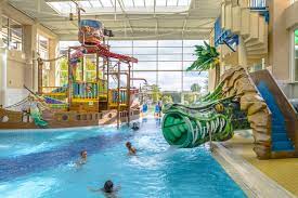 .disneyland hotel, het disney's hotel new york, disney's newport bay club of in het disney's foto's van de parken van disneyland parijs. Original Suites At Disneyland Paris Family Hotel Hotel Explorers