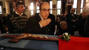 غرّد النائب سيمون ابي رميا: Lce6ibu 7hpvbm