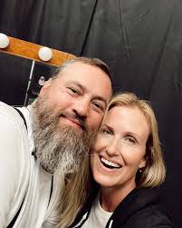 SURPRISE!! In case you missed it, my man @realwilliebosshog was revealed  last night as “The Mallard”