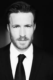 Jesse Erwin's Instagram, Twitter & Facebook