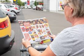 Nowa gazetka promocyjna sieci sklepów biedronka pojawia się zawsze w poniedziałki oraz czwartki i jest zatytułowana okazje tygodnia lub w tym tygodniu Biedronka Gazetka Promocyjna Artykuly Dziennik Baltycki