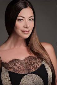 Models: Women: McCullough Models